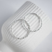 Load image into Gallery viewer, 925純銀|亮面麻花耳扣(大/小)Glossy Twist Hoop Earrings|E326