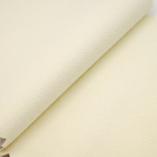 Load image into Gallery viewer, Keep your silver jewelry shiny and tarnish-free with our reusable silver polishing cloth. Perfect for daily silver maintenance and safe cleaning.
ReusableCloth,GentleOnSilver,SilverCleaning,ShinySilver.
拭銀布 Silver Polishing Cloth清潔專用,銀飾清潔,加購配件,保養銀飾