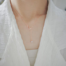 Load image into Gallery viewer, 925 sterling silver star moon necklace with adjustable extension chain. delicate gift,special day gift,daily jewelry,unique design,FashionJewelry,anniversary. 925 純銀璀璨星月項鍊,犒賞自己的禮物,周年紀念,優雅氣質,適合生日送禮,適合出席重要場合,日常風格,加分飾品。