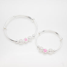 Load image into Gallery viewer, 999 sterling silver pink flower baby bangle skin-friendly and gentle suitable for babies. Children's day gift,for girls,Beautiful design,popular style,cute accessories,suitable for girls.999 純銀粉紅小花寶寶手鐲,親膚不易過敏,嬰兒首飾,周歲禮物,紀念禮物,適合女孩,彌月禮物首選,兒童專屬禮物。