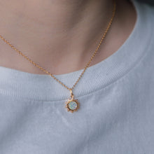 Load image into Gallery viewer, Beautiful & unique design 925 Sterling Silver Sun necklace with opal stone. (幻彩歐泊石純銀項鏈)The chain length is adjustable with extension chain. This is cool & vintage design is from our designer jewelry collection which is best gift for mother's day, Christmas, birthday and the new year. 925 純銀小太陽幻彩項鏈,歐泊石項鍊,適合夏天,生日禮物首選,獨特設計吸引目光。
