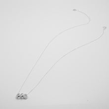 Load image into Gallery viewer, 925 sterling silver twisted circle necklace with adjustable extension chain. Best gift for mother's Day, anniversary, birthday. Charm style, beautiful gift, daily jewelry, Sister Gift, Christmas Gift. 925 純銀三圈項鏈,氣質大方,情人節禮物,七夕情人節禮物,閨蜜禮物,簡約易搭配。