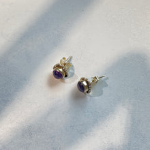 Load image into Gallery viewer, Ginkawa 925 純銀天然紫水晶耳環(弧面切割)配抗敏感耳針,復刻設計,獨特優雅大方,適合出席重要場合,適合生日送禮,情人節,或母親節禮物。