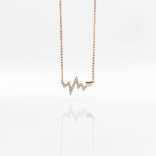 Load image into Gallery viewer, Elegant and beautiful sterling silver Heartbeat necklace which is classic, forever which is perfectly match with your daily mix and match dressing. Best gift for new year, mother's day, BFF, birthday and valentine's day present. 925 純銀怦然心動鎖骨鏈配閃亮釘鑲閃亮水鑽,適合告白禮物,紀念日禮物,甜蜜浪漫約會搭配