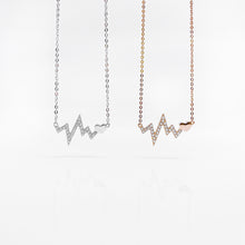 Load image into Gallery viewer, Elegant and beautiful sterling silver Heartbeat necklace which is classic, forever which is perfectly match with your daily mix and match dressing. Best gift for new year, mother's day, BFF, birthday and valentine's day present. 925 純銀怦然心動鎖骨鏈配閃亮釘鑲閃亮水鑽,適合告白禮物,紀念日禮物,甜蜜浪漫約會搭配