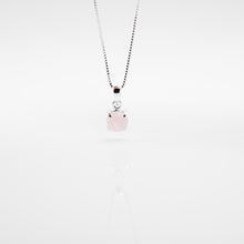 Load image into Gallery viewer, Ginkawa rose quartz necklace with adjustable extension chain. Romantic pink color and easy match with your daily dress. The best gift of birthday, new year, BFF, valentine's day and mother's day gift. 薔薇晶石純銀項鍊,能夠帶來正能量,適合生日送禮或自用, 每一條都是獨一無二,能提升愛情運,增強人緣,減壓力及令人平和的力量等多重功效,最佳的節日禮物,閨蜜禮物,生日及情人節禮物。可調節長度,簡單高貴又易佩搭,適合經常配戴。