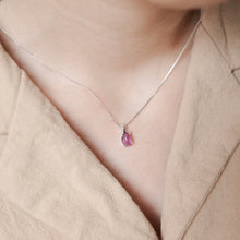 Load image into Gallery viewer, Ginkawa nature gems necklace with adjustable extension chain. Beautiful color and easy match with your daily dress. The best gift of birthday, new year, BFF and mother's day gift. 925 純銀天然水晶項鍊,能夠帶來正能量,適合生日送禮或自用, 每一條都是獨一無二,能帶來正能量提升財富運及人緣,減壓力及令人平和的力量等多重功效,最佳的節日禮物,閨蜜禮物,生日及情人節禮物。彈力線設計,可調節長度,簡單高貴又易佩搭,適合經常配戴。