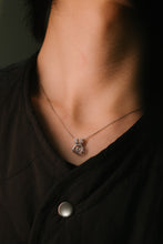 Load image into Gallery viewer, 925 sterling silver dancing bunny crystal necklace with adjustable extension chain.
unique design,romantic style,FashionJewelry,Timeless elegance,suitable for any occasion.925純銀舞動小兔水鑽項鍊，氣質精緻，犒賞自己的禮物，日常簡約搭配，清新風格，送給朋友的禮物，生日禮物推薦。

