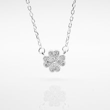 Load image into Gallery viewer, 925 sterling silver lucky heart flower necklace with adjustable extension chain.
Perfect gift BFF,for lover,beautiful accessories,suitable for traveling,Romantic surprise.925 純銀愛心幸運小花項鍊，幸運禮物，浪漫驚喜，精緻優雅，適合出遊穿搭，出席重要場合穿搭，日常穿搭，情人節送禮推薦。

