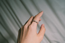Load image into Gallery viewer, 925 sterling silver black double-layer cross ring open ring with adjustable size.
graduation gift,unique design,popular style,shiny accessories,suitable for any occasion.925 純銀銀黑十字雙層開口戒，款式獨特，率性風格，不退流行的經典款，個性化飾品，浪漫禮物，約會穿搭推薦。

