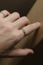 Load image into Gallery viewer, 925 sterling silver fairytale heart ring with adjustable size.
Romantic aesthetic ,Princess core,Valentine's Day gift for her,Everyday jewelry,FashionJewelry.925 純銀童話愛心開口戒，日系甜美，閨蜜對戒，百搭銀飾，告白禮物推薦，夢幻感飾品。

