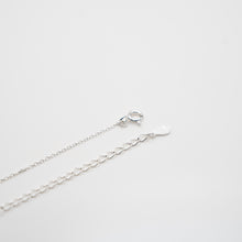 Load image into Gallery viewer, Ginkawa nature gems necklace with adjustable extension chain. Beautiful color and easy match with your daily dress. The best gift of birthday, premium gift,FashionJewelry. 925 純銀天然水晶項鍊，能夠帶來正能量，適合生日送禮或自用， 每一條都是獨一無二，能帶來正能量提升人緣，減輕壓力及令人平和的力量等多重功效，生日及情人節禮物。，簡單高貴又易佩搭，適合經常配戴
