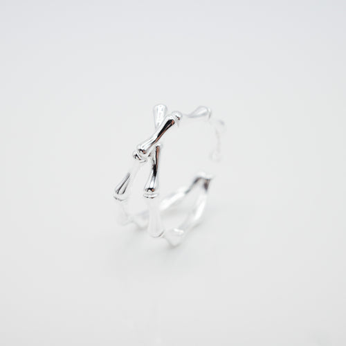 925 sterling silver cross bamboo knot ring open ring with adjustable size. special day gift,daily wear,for lover,trendy design,unisex accessories,anniversary surprise.925 交叉竹節開口戒，中性戒指，精緻時尚，新年禮物，情人節禮物，出遊穿搭，男生生日禮物推薦，經典款式。