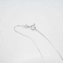 Load image into Gallery viewer, 925 sterling silver dream catcher necklace classic fashion design. funky design, popular style, beautiful accessories, mother&#39;s Day, anniversary, best gift for birthday. 925 純銀捕夢網項鏈，美夢成真項鍊，適合送禮，畢業禮物，祝福禮物，適合日常配戴，適合出遊旅行，有意義的禮物。
