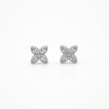 Load image into Gallery viewer, 925 sterling silver Hypoallergenic it’s suitable for sensitive skin.
for best friend,trendy design,delicate gift,shiny accessories,Chinese Valentine&#39;s Day,anniversary surprise.925純銀十字花水鑽耳環，精緻閃亮，日常百搭，適合約會穿搭，氣質迷人，任何場合都可搭配。

