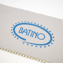 Load image into Gallery viewer, Keep your silver jewelry shiny and tarnish-free with our reusable silver polishing cloth. Perfect for daily silver maintenance and safe cleaning.
ReusableCloth,GentleOnSilver,SilverCleaning,ShinySilver.
拭銀布 Silver Polishing Cloth清潔專用，銀飾清潔，加購配件，保養銀飾

