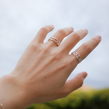 Load image into Gallery viewer, 925 sterling silver hollow star &amp; moon open ring with adjustable size.
funky design,popular style,wear every day,shiny accessories,suitable for traveling.925 純銀鏤空星月開口戒，獨特設計，適合送禮，生日禮物首選，百搭配件，優雅氣質，驚喜小物。

