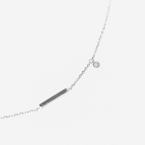 925 sterling silver silver bar with crystal bracelet with adjustable extension chain.
delicate gift,Perfect gift BFF,trendy design,shiny accessories,Romantic surprise.925 純銀銀條單鑽手鍊，簡約百搭，生日禮物首選，母親節禮物推薦，不分性別的款式，精緻簡約，送禮推薦。
