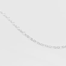 Load image into Gallery viewer, 925 sterling silver hollow rhombus link bracelet with adjustable extension chain.
special day gift,unique design,best gift for birthday,woman’s day,suitable for everyone.925 純銀簡約菱形手鍊，可單戴可混搭，日常簡約風，為穿搭增加亮點，百搭配件，周年紀念禮物。

