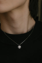 Load image into Gallery viewer, 925 sterling silver heart crystal necklace with adjustable extension chain.
date wear,for girls,anniversary gift,girlfriend gift,shiny accessories,wedding Jewelry,anniversary surprise.925 純銀滿鑽愛心項鍊，告白禮物，紀念日禮物，適合約會穿搭，情人節送禮首選，母親節禮物，犒賞自己的禮物，紀念禮物。

