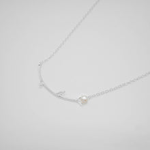 Load image into Gallery viewer, 925 sterling silver rose mussel pearl necklace with adjustable extension chain. Fashion Jewelry Gift,popular style,temperament fashion,wedding Jewelry,suitable for girls.925純銀玫瑰小珍珠項鍊，閨蜜禮物，質感氣質，婚禮飾品，告白禮物，生日送禮推薦，情人節驚喜，母親節禮物。
