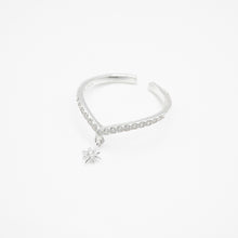Load image into Gallery viewer, 925純銀｜V型排鑽開口戒 V Shaped Row Crystal Ring｜R427
