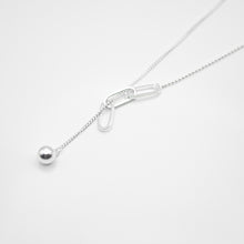 Load image into Gallery viewer, 925 sterling silver paperclip single bead necklace with adjustable extension chain. FashionJewelry,trendy design,popular style,woman’s day,anniversary,Perfect gift for BFF.925 純銀銀珠流蘇項鍊 ，率性風格，日常搭配，百搭配件，適合約會穿搭，犒賞自己的禮物，簡約細緻，適合出席重要場合。

