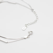 Load image into Gallery viewer, 925 sterling silver cubic rectangular strips bracelet with adjustable extension chain. unisex accessories,popular style,graduation gift,wear every day,Perfect gift for BFF,Teacher’s Day gift.925 純銀雙層方條手鍊，簡單百搭，日常風格，約會穿搭，可天天配戴，紀念日禮物，適合生日送禮，夏季飾品。

