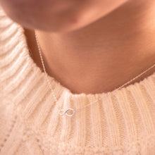 Load image into Gallery viewer, 925 sterling silver infinity necklace with adjustable extension chain. special day gift,delicate gift,for lover,popular style,FashionJewelry,Chinese Valentine&#39;s Day,mother&#39;s Day.925 純銀無限項鍊，經典風格，簡約細緻，日常加分飾品，情人節禮物首選，交換禮物，日常搭配，有意義的禮物。
