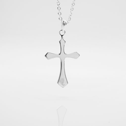 This elegant and beautiful eternity necklace silver jewelry is from Ginkawa designer jewellery. 925 sterling silver rhombic cross necklace is meaningful and belief. classic design, meaningful gift, special day gift for best friend, thanksgiving, x'mas holiday. Classic design for mixed & match every day. 925 純銀菱角十字架項鏈，有意義的禮物，宗教項鍊，獨特的禮物，適合送禮，簡單百搭款式，適合生日送禮，聖誕交換禮物，紀念禮物。