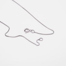Load image into Gallery viewer, 925 sterling silver funny rabbit necklace childlike and unique retro design. cute accessories,unique design,special day gift,for best friend,popular style,suitable for traveling.925 純銀搞怪長耳兔項鍊，獨特禮物，時尚風格，簡單易搭配，復古童趣款式，適合送禮，畢業禮物，犒賞自己的禮物，出遊旅行配件。
