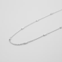 Load image into Gallery viewer, 925 sterling silver cylinder necklace simple classic chain. temperament style, delicate jewelry, best gift, women&#39;s day, anniversary gift, gift for her. 925 純銀細圓柱層次素項鏈，氣質高雅風格，細緻有層次的配件，適合日常搭配，適合出席重要場合，紀念日禮物，母親節禮物，閨蜜禮物。
