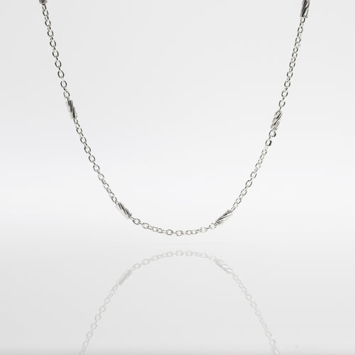 925 sterling silver cylinder necklace simple classic chain. temperament style, delicate jewelry, best gift, women's day, anniversary gift, gift for her. 925 純銀細圓柱層次素項鏈，氣質高雅風格，細緻有層次的配件，適合日常搭配，適合出席重要場合，紀念日禮物，母親節禮物，閨蜜禮物。