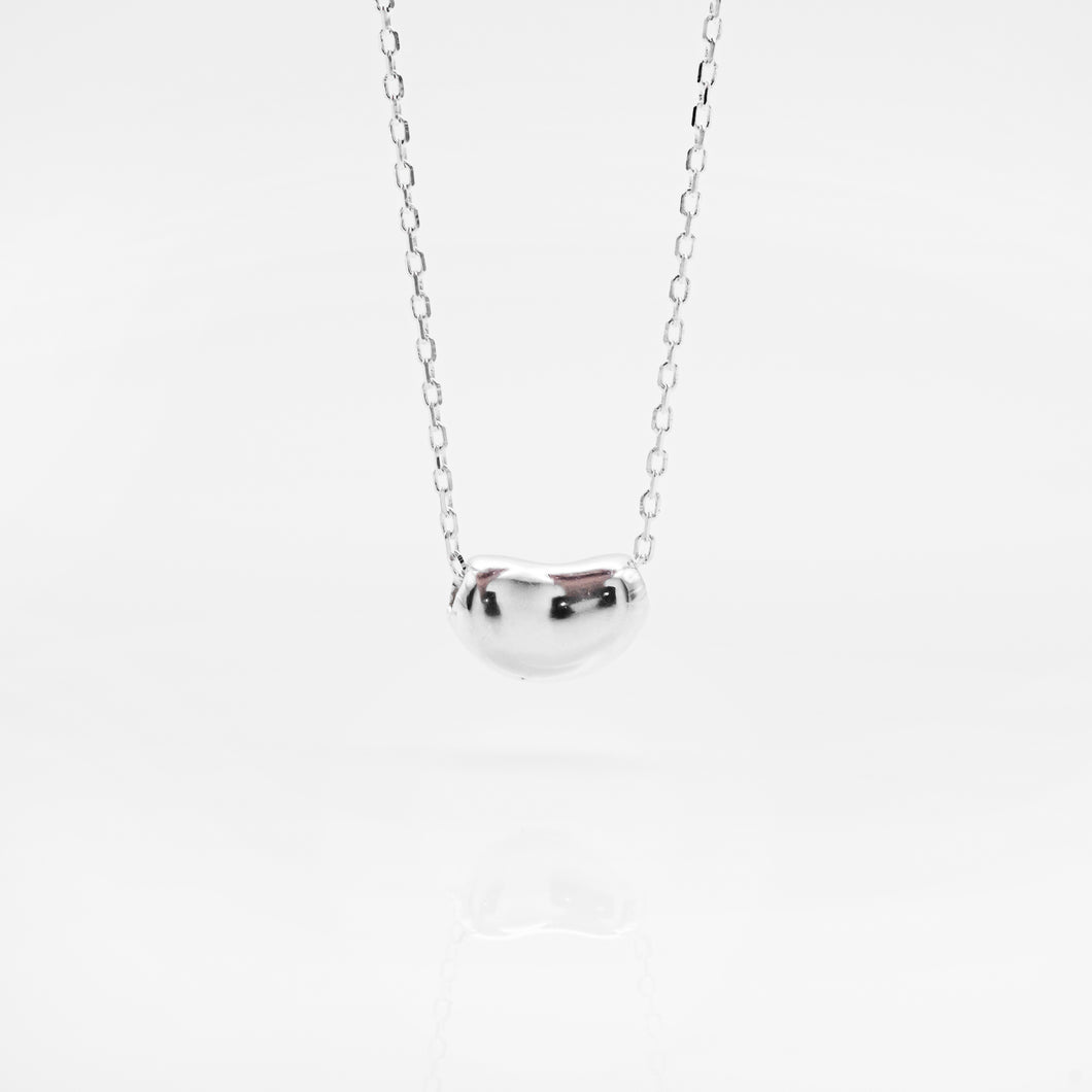 925 sterling silver twisted circle necklace with adjustable extension chain. Best gift for mother's Day, anniversary, birthday. Charm style, beautiful gift, daily jewelry, Sister Gift, Christmas Gift. 925 純銀三圈項鏈，氣質大方，情人節禮物，七夕情人節禮物，閨蜜禮物，簡約易搭