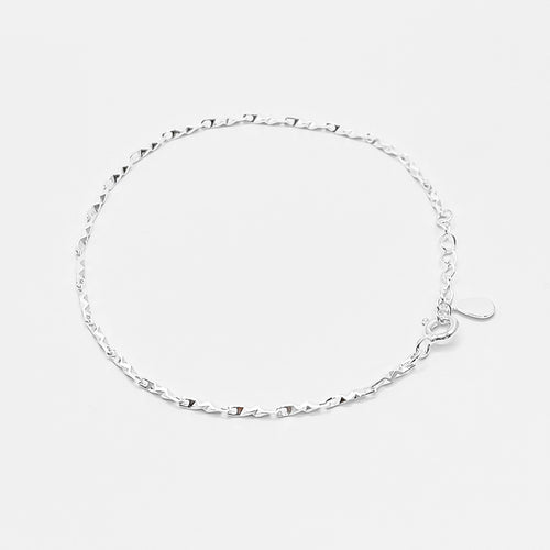925 sterling silver irregular chain bracelet with adjustable extension chain. simple style,Unique gift,graduation gift,BBF,for goodfriend,wear every day.925純銀不規則線條手鏈，簡約精緻，適合日常搭配，加分飾品，適合送禮，簡單風格好駕馭，紀念日禮物，聖誕節禮物，生日禮物首選。