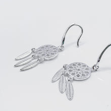 Load image into Gallery viewer, Dream catcher earrings with 925 Sterling Silver hypoallergenic hook earrings. Best for birthday gift and BFF. 925純銀捕夢網耳環，抗敏感耳勾，適合送禮，生日禮物，情人節禮物，精緻有意義，自戴送禮都合適。
