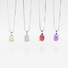 Load image into Gallery viewer, Ginkawa nature gems necklace with adjustable extension chain. Beautiful color and easy match with your daily dress. The best gift of birthday, new year, BFF and mother&#39;s day gift. 925 純銀天然水晶項鍊，能夠帶來正能量，適合生日送禮或自用， 每一條都是獨一無二，能帶來正能量提升財富運及人緣，減壓力及令人平和的力量等多重功效，最佳的節日禮物，閨蜜禮物，生日及情人節禮物。彈力線設計，可調節長度，簡單高貴又易佩搭，適合經常配戴。
