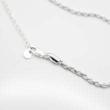 Load image into Gallery viewer, 925 sterling silver twist bracelet with adjustable extension chain. delicate gift,graduation gift,Perfect gift BFF,unisex accessories,Double Seventh Festival,popular style.925 純銀麻花單行手鍊 ，簡約大方易配襯，適合日常搭配，適合生日送禮，特別的禮物，適合閨蜜禮物，任何風格都可駕馭。
