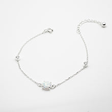Load image into Gallery viewer, 925 sterling silver prong setting opal bracelet with adjustable extension chain. Stylish design,wear every day,Best gift for BFF and birthday,FashionJewelry,anniversary surprise. 925 純銀幻彩蛋白石手鍊，天然歐泊石，簡約細緻，優雅氣質，適合約會穿搭，適合聚餐配戴，朋友生日禮物首選。
