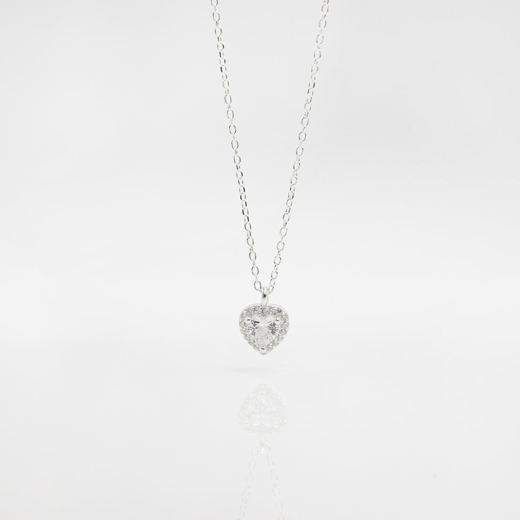925 sterling silver heart crystal necklace with adjustable extension chain. date wear,for girls,anniversary gift,girlfriend gift,shiny accessories,wedding Jewelry,anniversary surprise.925 純銀滿鑽愛心項鍊，告白禮物，紀念日禮物，適合約會穿搭，情人節送禮首選，母親節禮物，犒賞自己的禮物，紀念禮物。