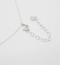 Load image into Gallery viewer, 925 sterling silver heart crystal necklace with adjustable extension chain. date wear,for girls,anniversary gift,girlfriend gift,shiny accessories,wedding Jewelry,anniversary surprise.925 純銀滿鑽愛心項鍊，告白禮物，紀念日禮物，適合約會穿搭，情人節送禮首選，母親節禮物，犒賞自己的禮物，紀念禮物。
