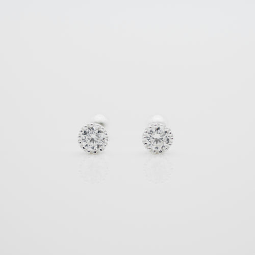 925 sterling silver Hypoallergenic it’s suitable for sensitive skin. Perfect gift BFF,daily jewelry,for best friend,classic design,suitable for traveling,mother's Day,Teacher’s Day gift.925純銀包鑲水鑽耳環，抗敏感耳環，日常搭配首選，送禮推薦，犒賞自己的禮物，紀念禮物，告白禮物，適合天天配戴。