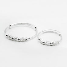 Load image into Gallery viewer, 999 sterling silver parent-child LOVE bracelet skin-friendly and gentle suitable for babies.parent-child gift,Children&#39;s day gift,for mother and child,wear every day,classic design,mother&#39;s Day.999 親子愛心手鐲手鐲，親膚不易過敏，親子首飾，兒童節禮物，紀念禮物，母親節禮物，兒童生日禮物首選，彌月禮物。
